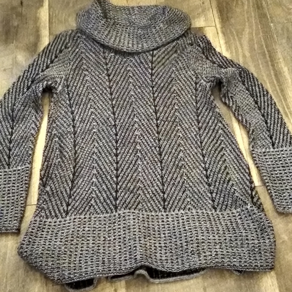 Tunic- cowel neck- knit